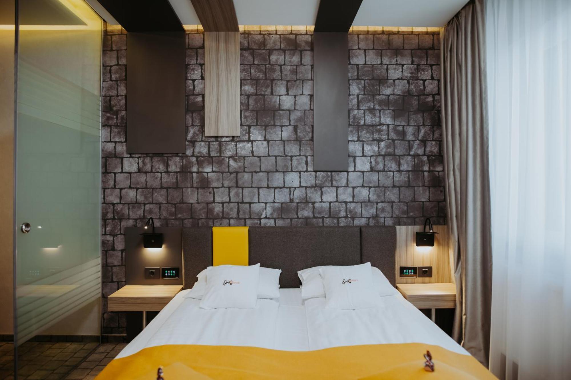 Hotel Epic Centrum Cisnădie المظهر الخارجي الصورة