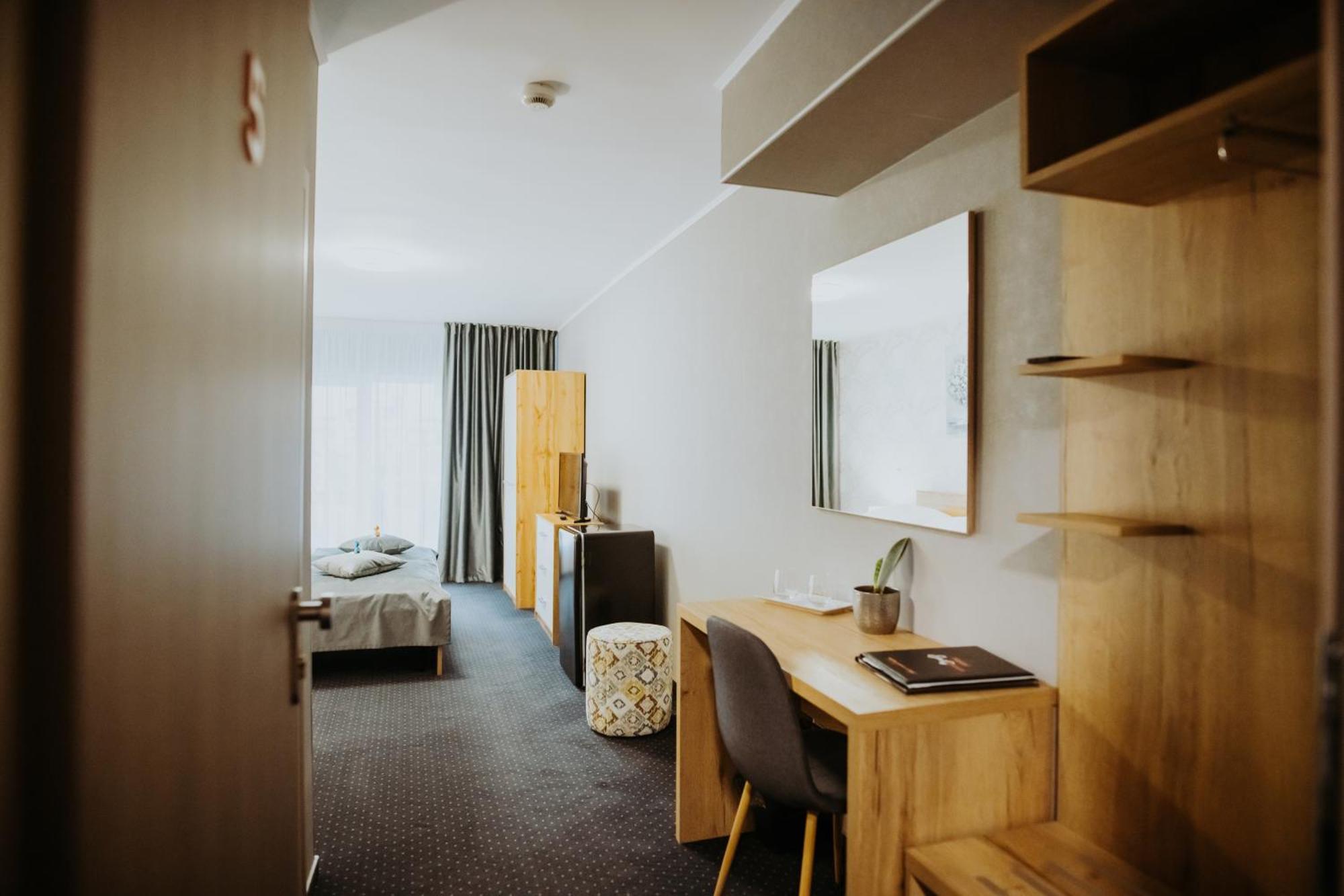 Hotel Epic Centrum Cisnădie المظهر الخارجي الصورة