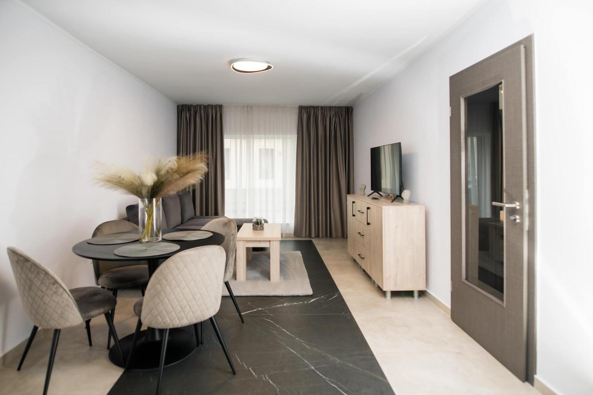 Hotel Epic Centrum Cisnădie المظهر الخارجي الصورة